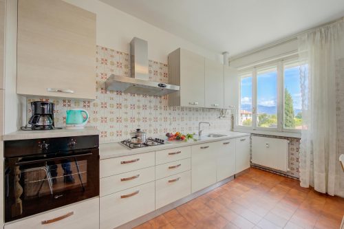 Margherita near lake - Family Friendly