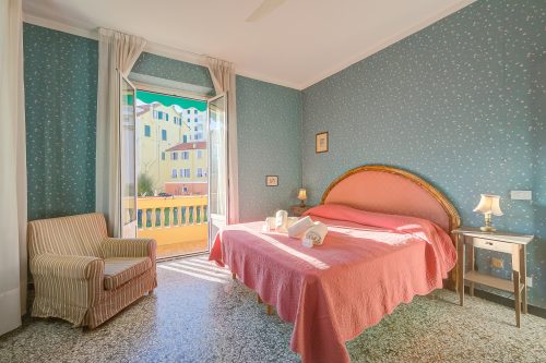 Sunrise Apartment Seaview 100m to Beach