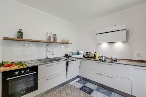 Villa Giulietta: Private Pool & Garden near Lake Maggiore (Sleeps 9)