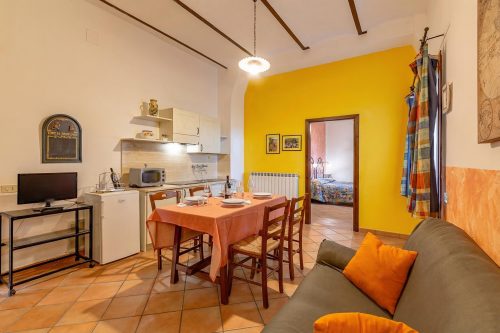 Papavero apt with shared pool