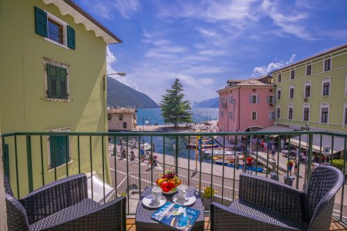 Dogana Best Lake View with Terrace