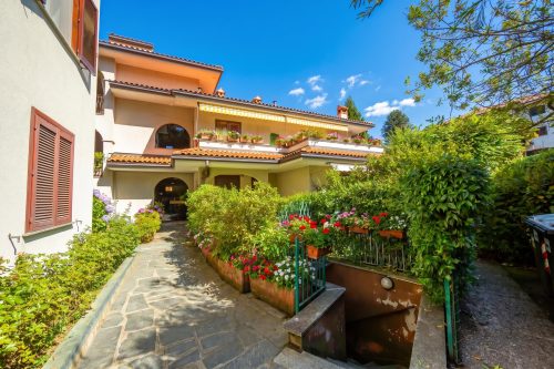 Appartamento Gaya 2BR with Terrace