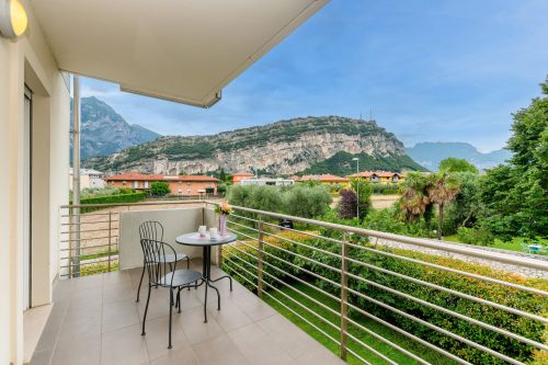 Torbole Relax, Pool & Balcony Apartment 2