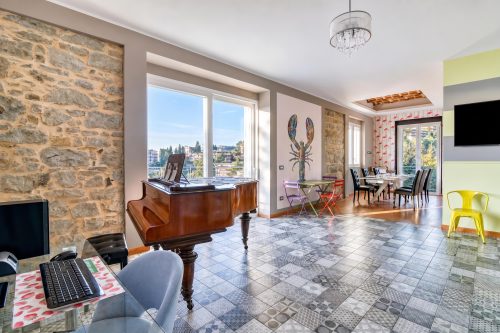 La Lincolnia - with Garden and Seaview