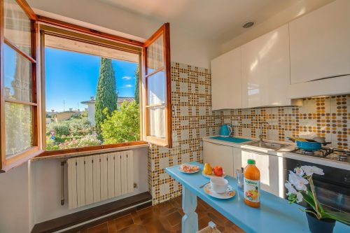 Villa Fiorita - Apt 3 - Ortensia near lake, shops & AC