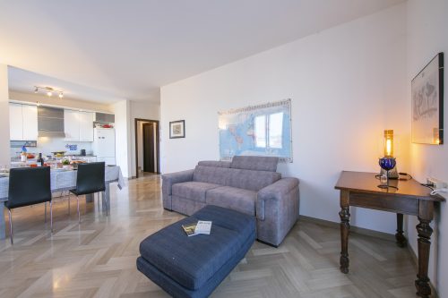 Casa di Paola: Lake-View Balcony Apartment in Peschiera