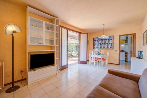 Cinzia Apartment Front Beach- Pool, Garage & Terrace