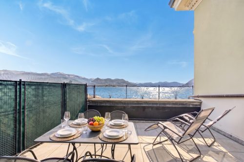 Rooftop - AC, Lake View with Terrace