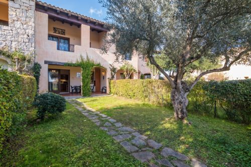 Il Borgo B3 700m From The Beach