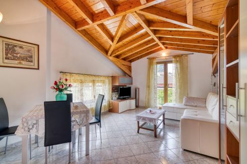 Casa Maddalena Private Beach, 2BR Sleeps 4