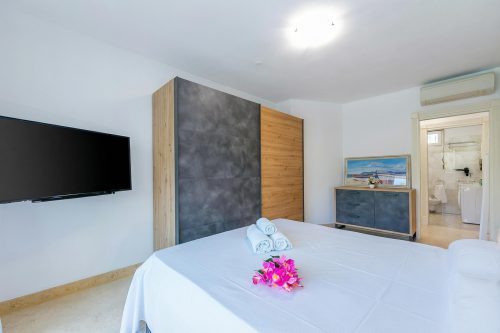 Rivoltella Apt With Pool 600m From Lake