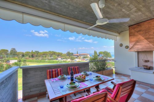 VistaLago Green Residence 100m From Lake/ 3 Pools, Tennis & Garage