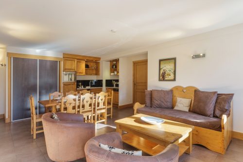 V Balme 22: Beside Ski Lift; Pool, Sauna & Gym