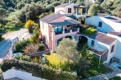 Villa Victoria 1.5 Km From The Beach