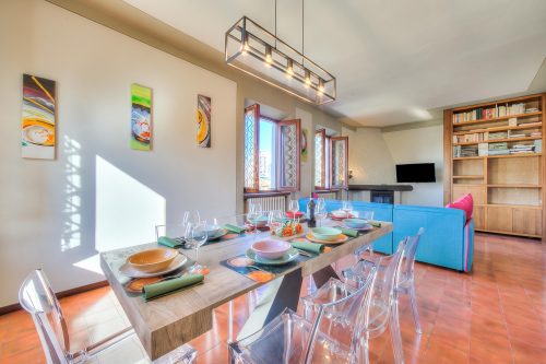Anita Lake, 2BR Retreat w/ Shared Pool and Gym