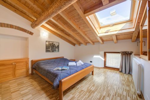 Casa Mondragon In Lazise w/ Private gazebo with table+chairs & Parking