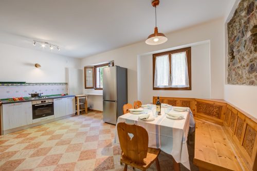 Casa Mondragon In Lazise w/ Private gazebo with table+chairs & Parking