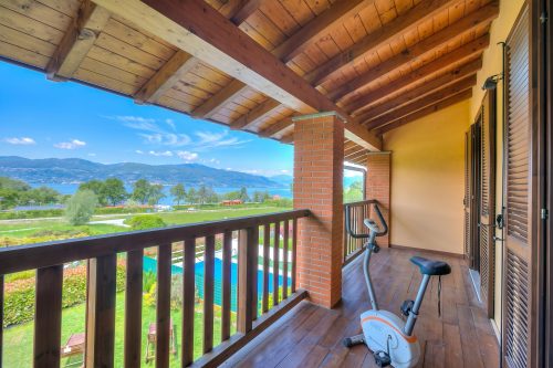 Miralago Lake View & Private Garden