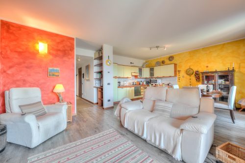 Miralago Lake View & Private Garden