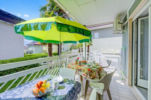 Marina's Green Home - Terrace and Parking