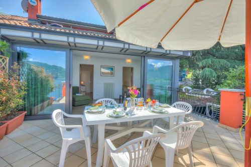 Red House: Beachfront Terrace & Private Beach
