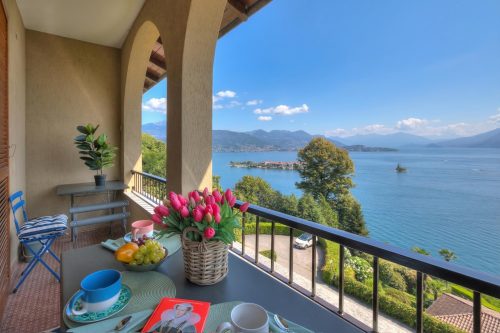 Pandora Lake Maggiore View and Private Beach