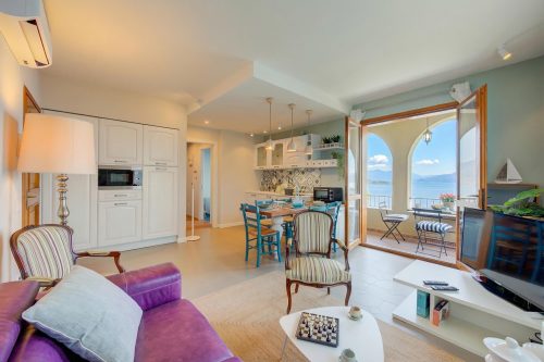 Pandora Lake Maggiore View and Private Beach