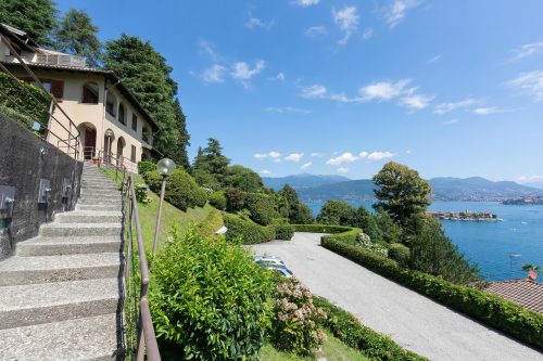 Pandora Lake Maggiore View and Private Beach