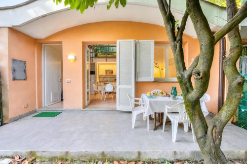 France Apartment with Garden, Pool & Tennis