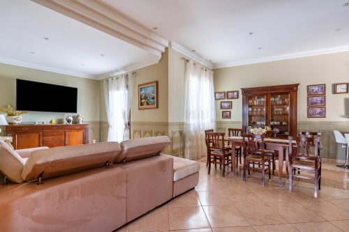 Villa Simone Vacation Villa With Garden