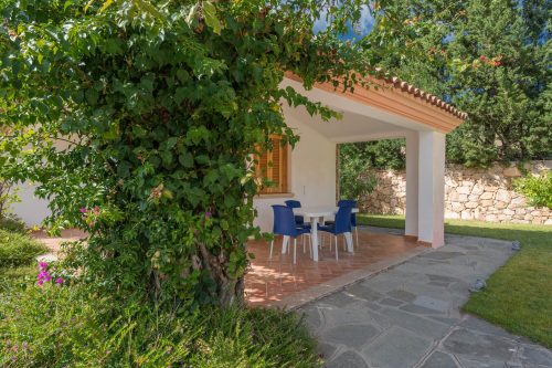 Bouganvillage Bilo With Shared Pool