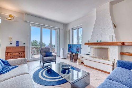 Villa Luce del Sol with Pool - L