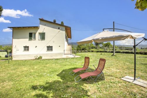Tuscan Country House with Private Garden for 4