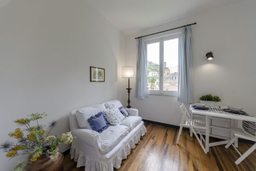 Balcony Apartment B Vernazza