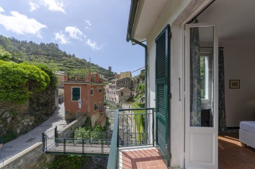 Balcony Apartment B Vernazza