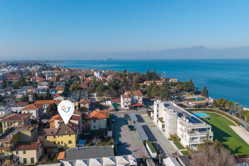 Peschiera Lake View + Parking