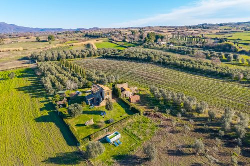 Sorgenti Pitigliano 2 with Shared Pool and Terrace