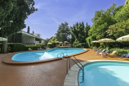 Apt Suite 125 shared pool & sun terrace