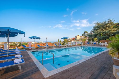 Seaview Pool Retreat - B29