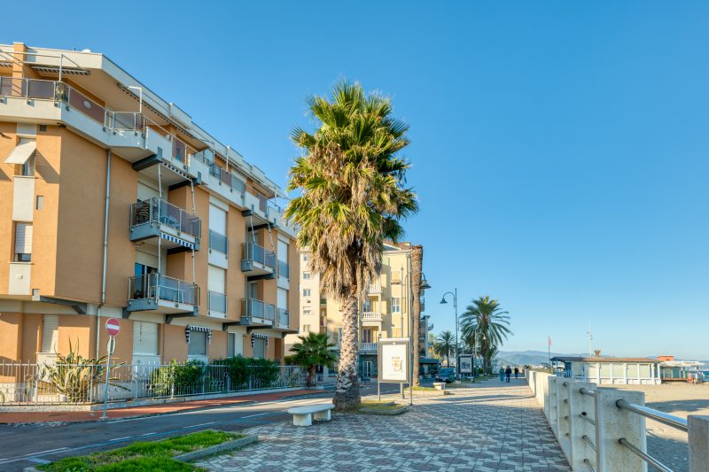 Mer Vivante - Front Beach with Balcony