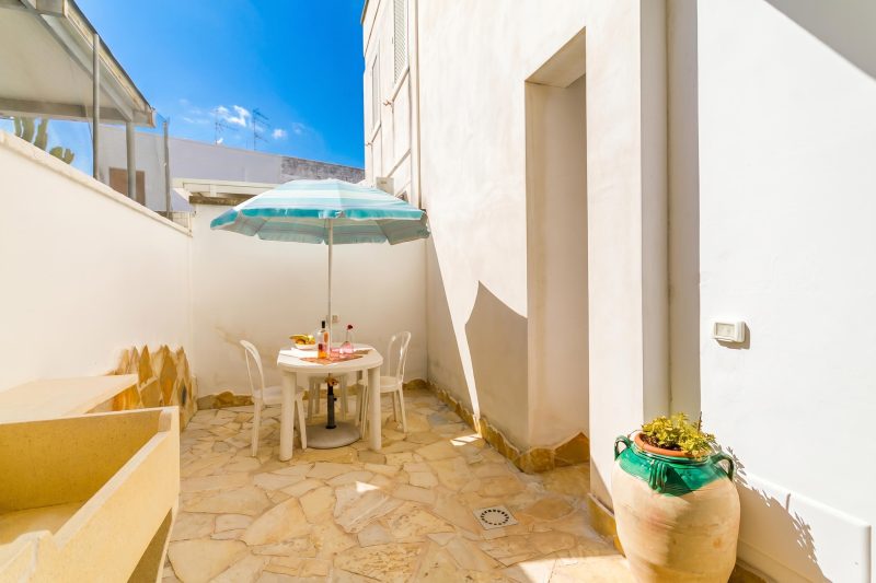 Villetta Bel Mare - Beach-Base Villa with Garden