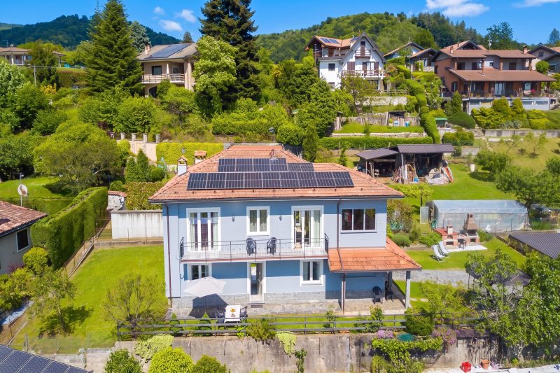 Zio Enry Terrace Apartment in Orta Lake
