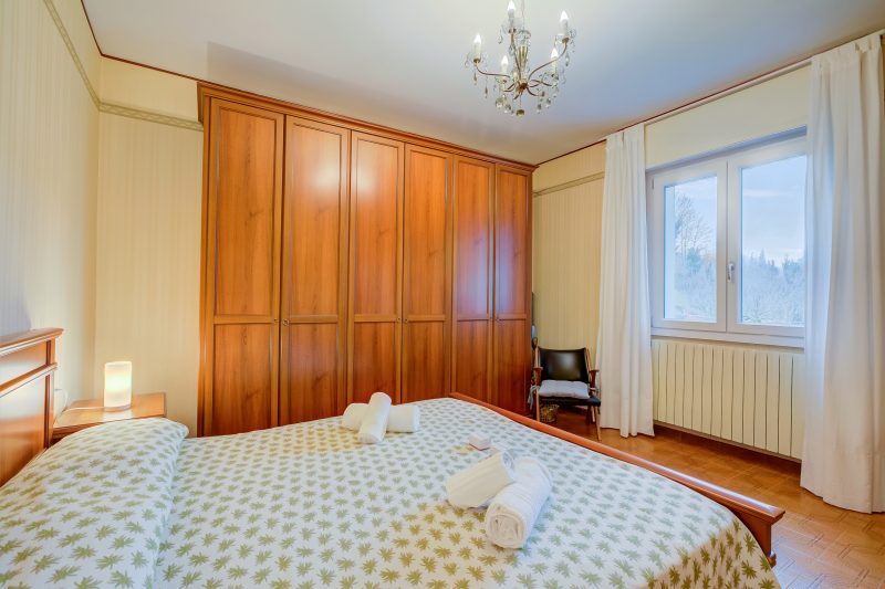 Zio Enry Terrace Apartment in Orta Lake