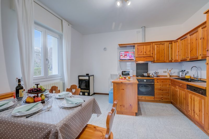 Zio Enry Terrace Apartment in Orta Lake