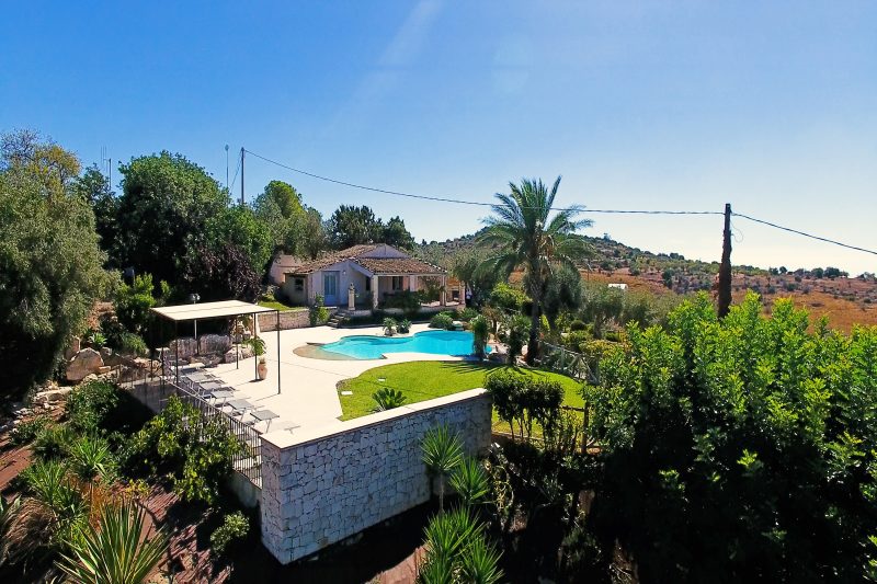 Villa Iris