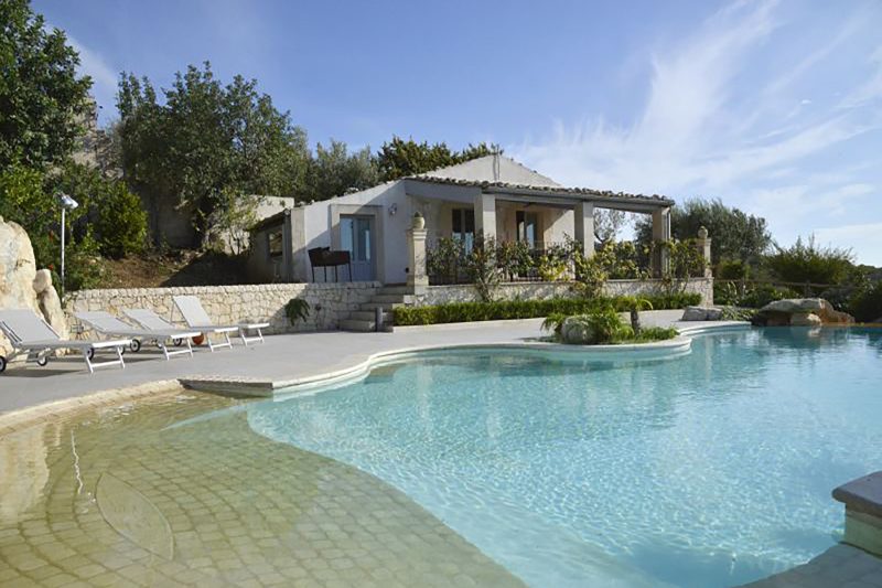 Villa Iris