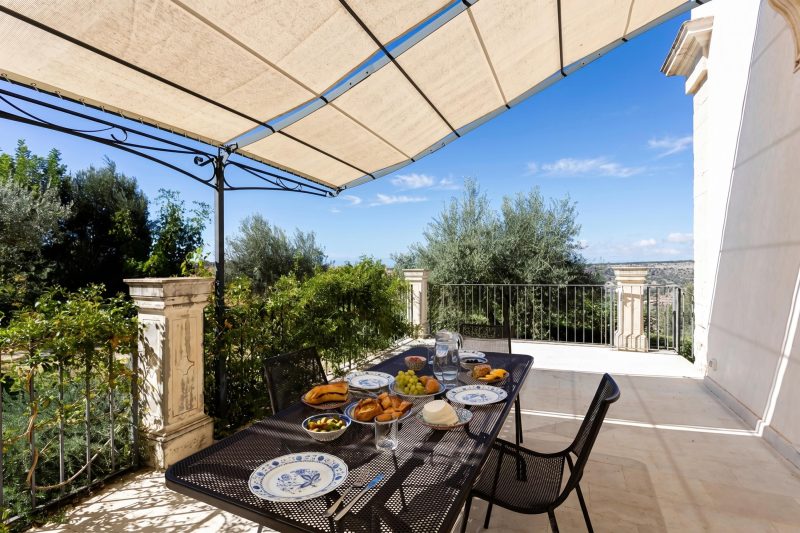 Villa Iris