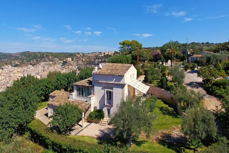 Villa Iris