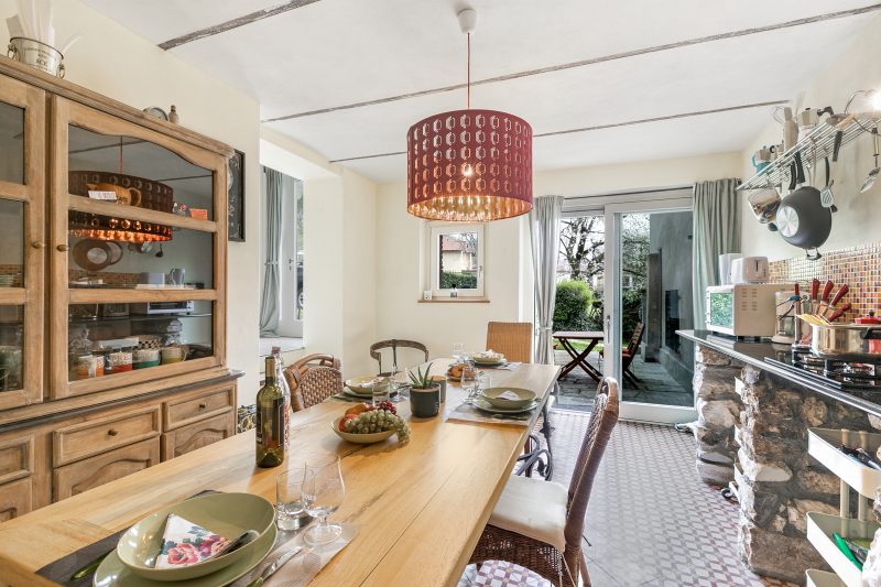 La Maison Du Lac - 50 meters from Lake , Private Parking&BBQ