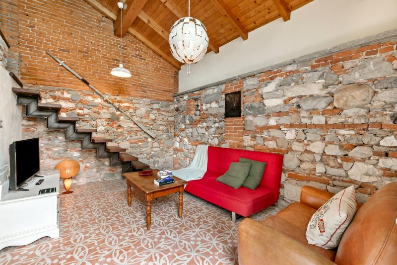 La Maison Du Lac - 50 meters from Lake , Private Parking&BBQ